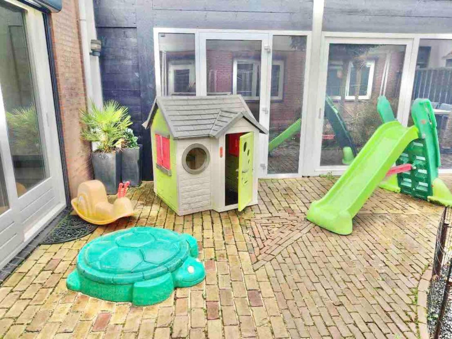 Xxl House With Free Parking & 3 Bedrooms Tilburg Exterior photo