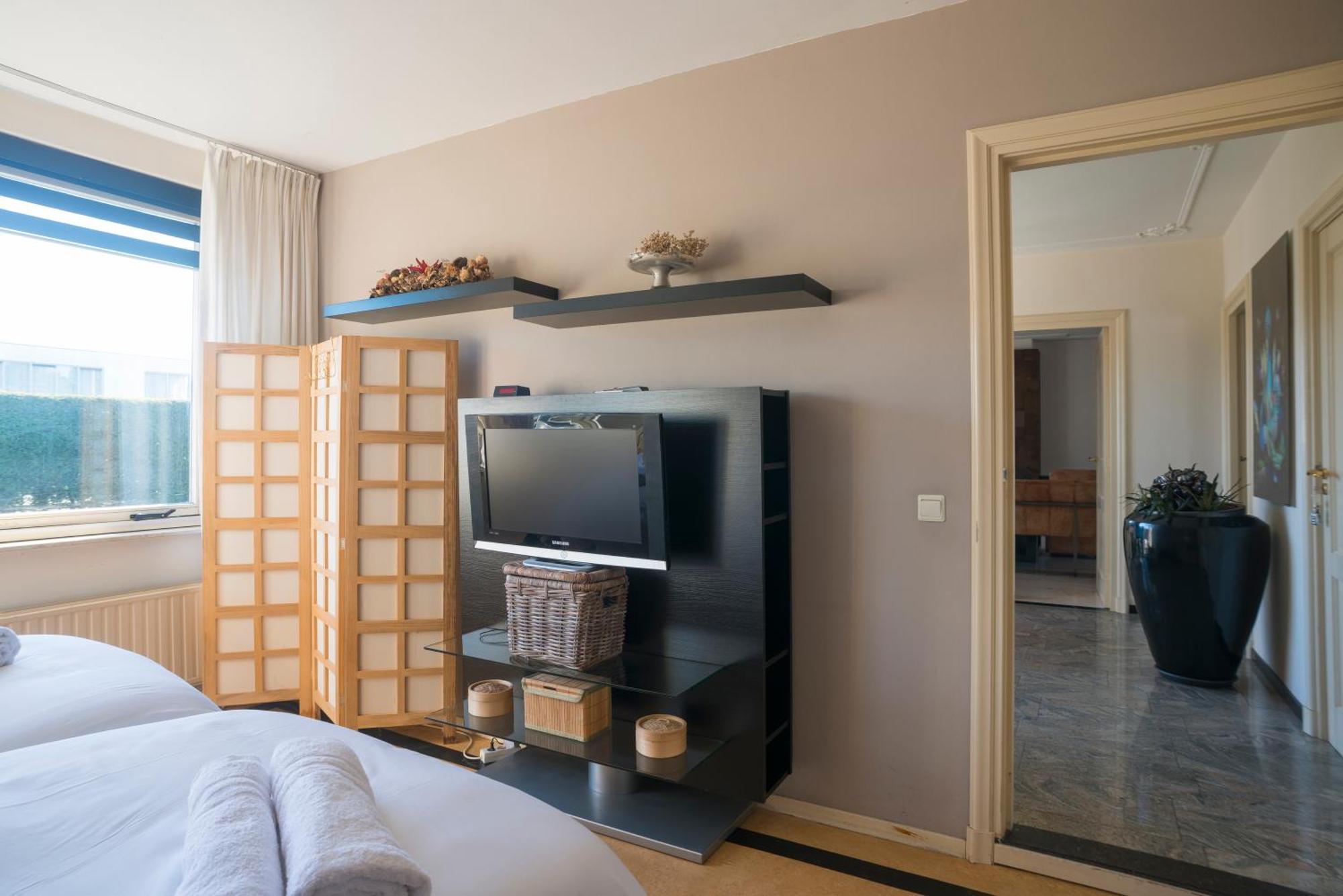 Xxl House With Free Parking & 3 Bedrooms Tilburg Exterior photo